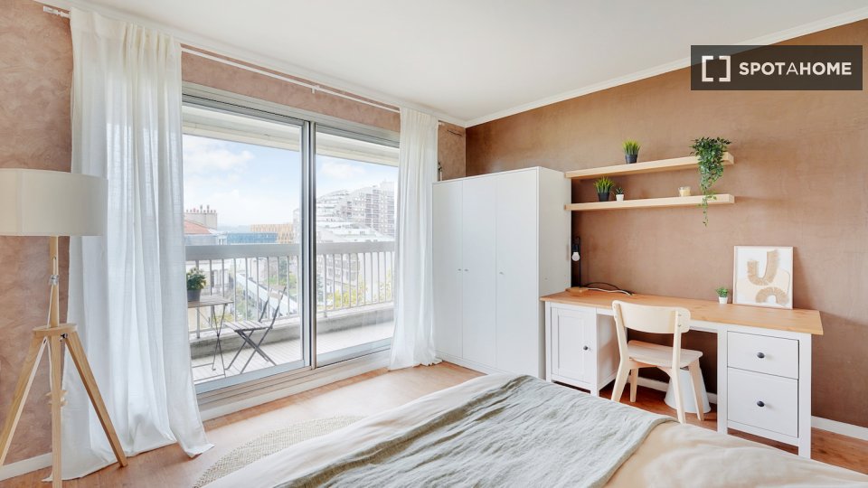Double room Paris, 5 beds — photo 1