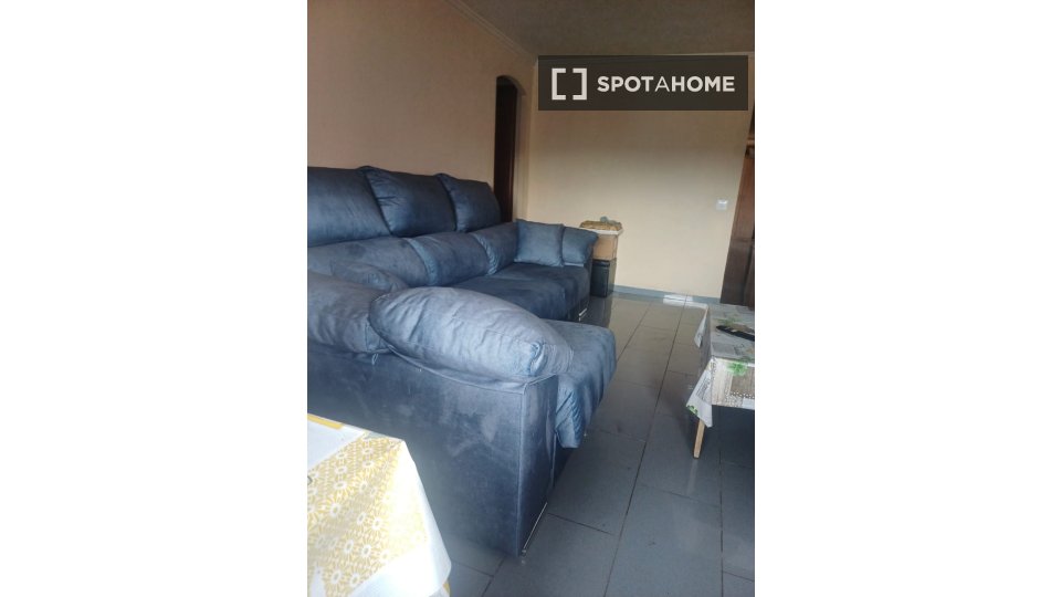 Double room Valencia, 1 bed, 110m² — photo 11