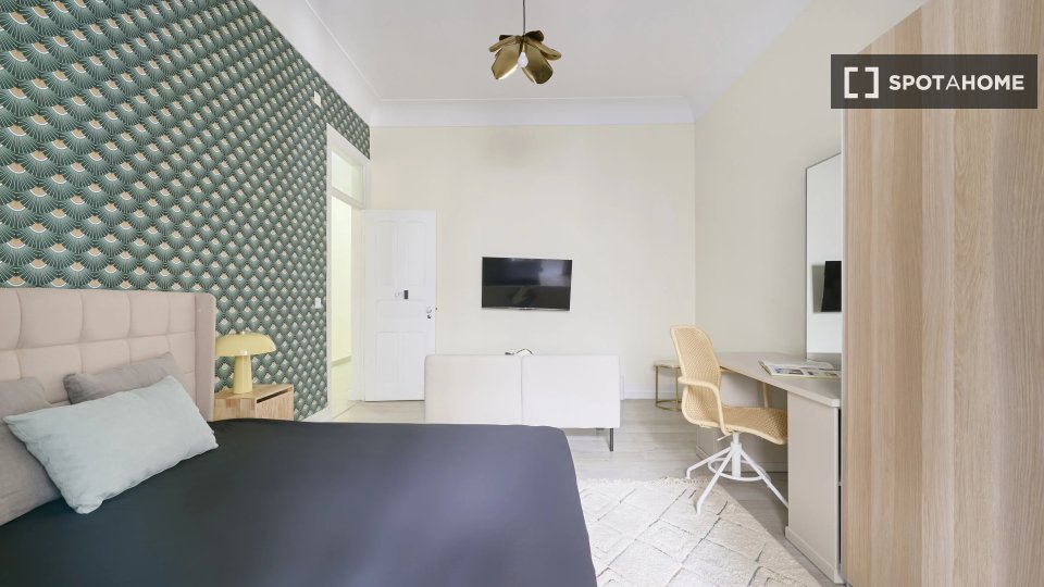 Double room Lisbon, 5 beds — photo 13