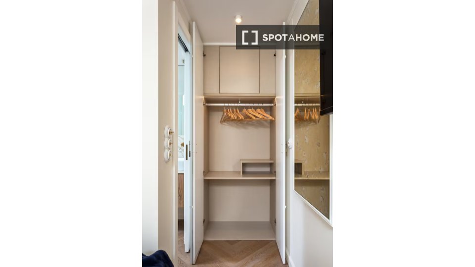 Apartment mono Lisbon — photo 12