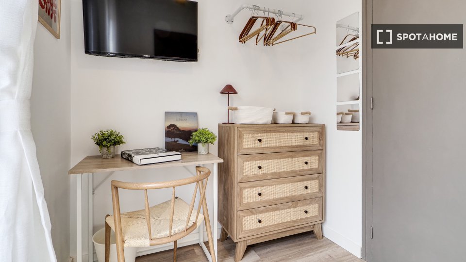 Double room Barcelona, 8 beds, 220m² — photo 84