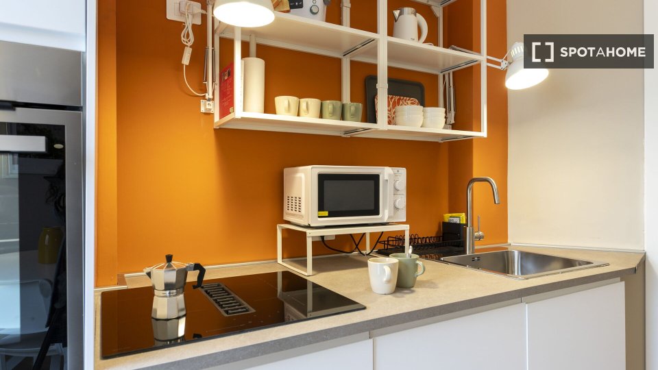 Apartment Milan, 2 beds, 70m² — photo 4