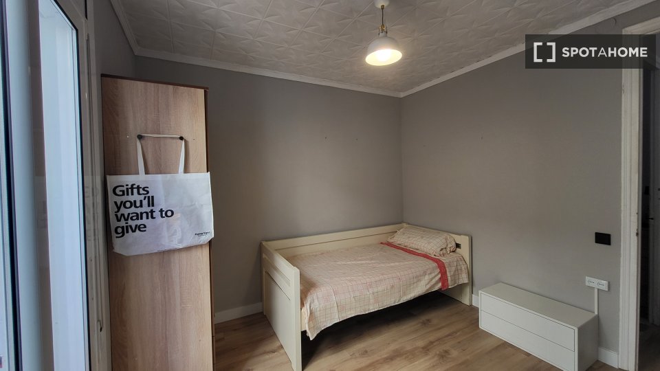 Double room Barcelona, 2 beds — photo 6