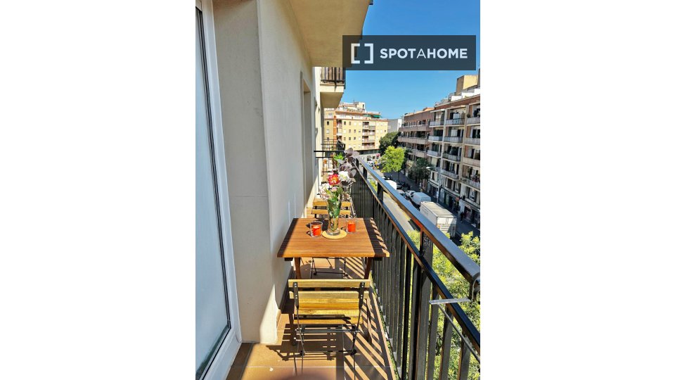 Apartment Barcelona, 3 beds, 80m² — photo 11