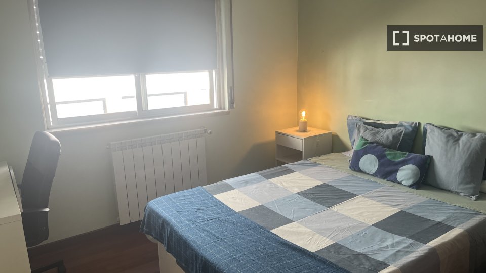 Double room Lisbon, 4 beds, 150m² — photo 1