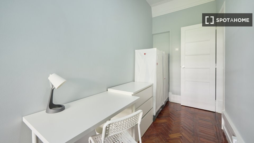 Double room Lisbon, 16 beds — photo 4