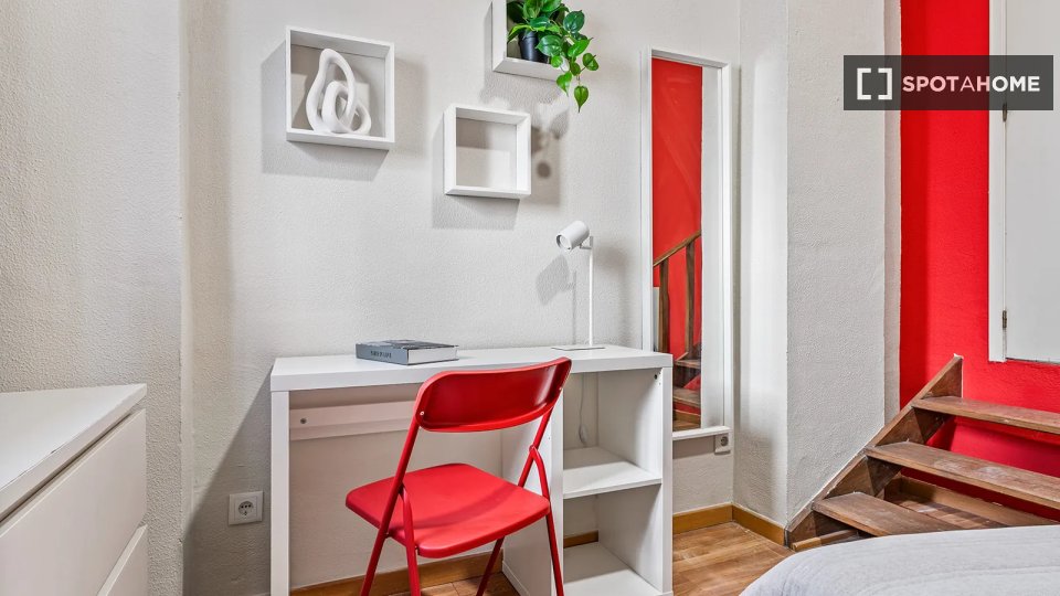 Double room Lisbon, 4 beds — photo 13
