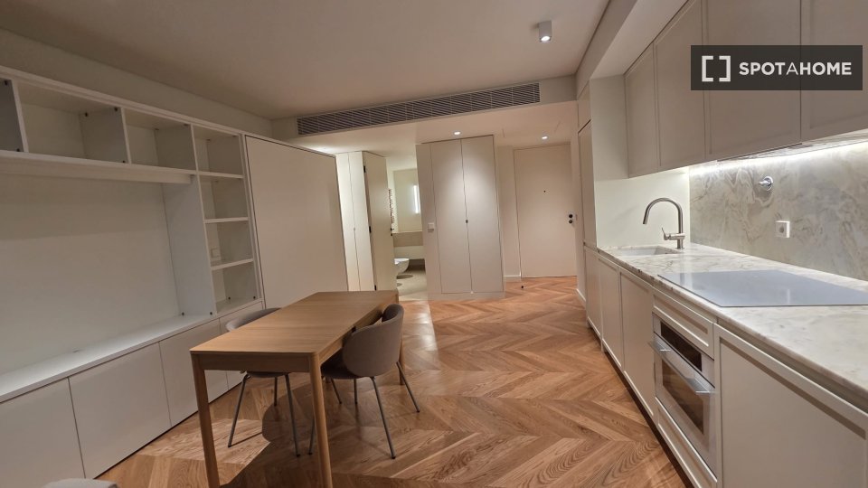 Apartment mono Lisbon — photo 5