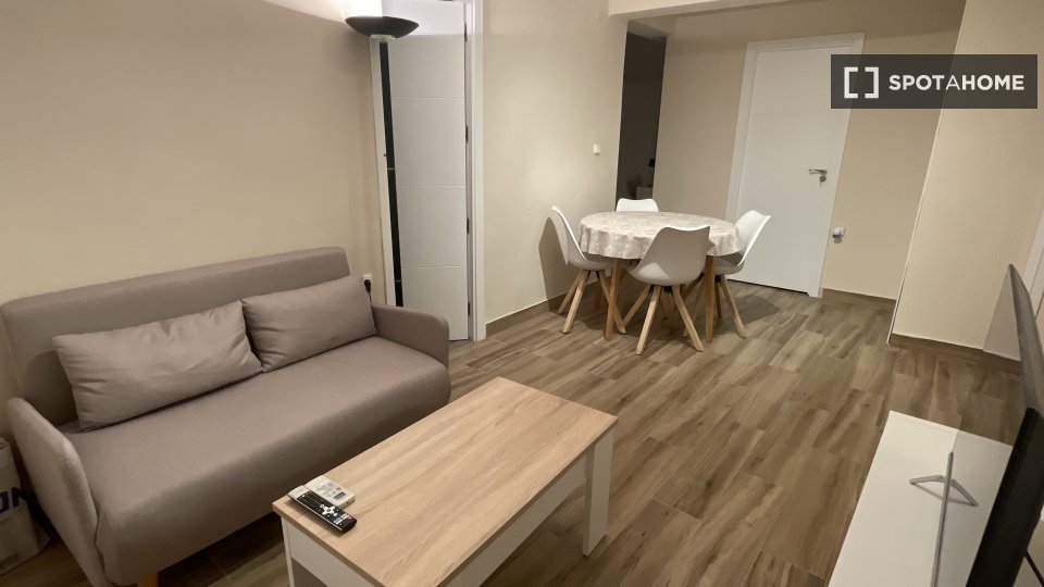 Double room Valencia, 3 beds — photo 2