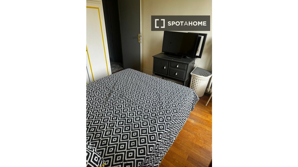 Double room Paris, 3 beds, 100m² — photo 5