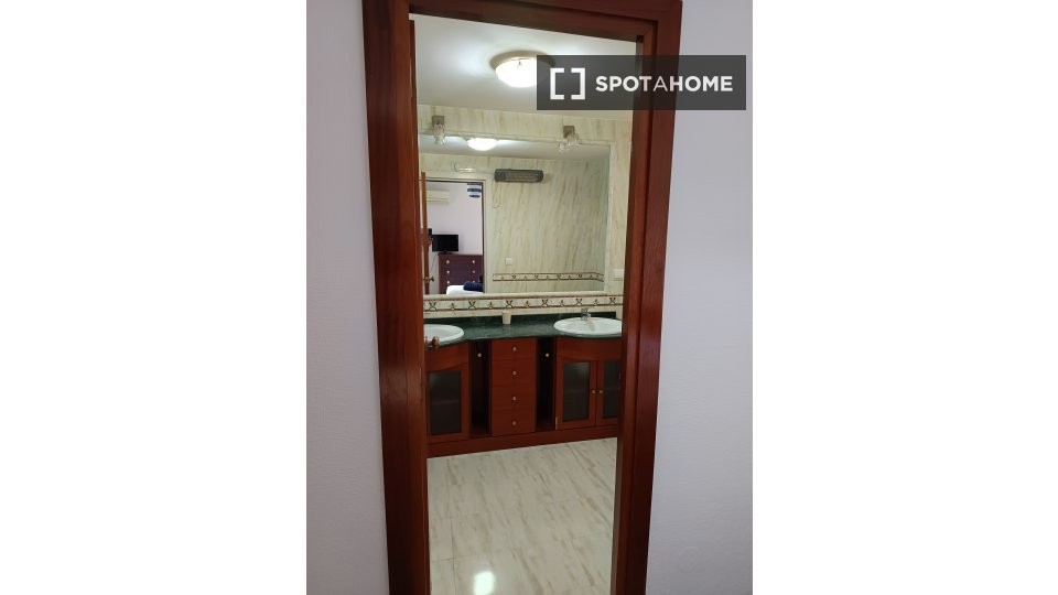 Double room Almeria, 6 beds — photo 46