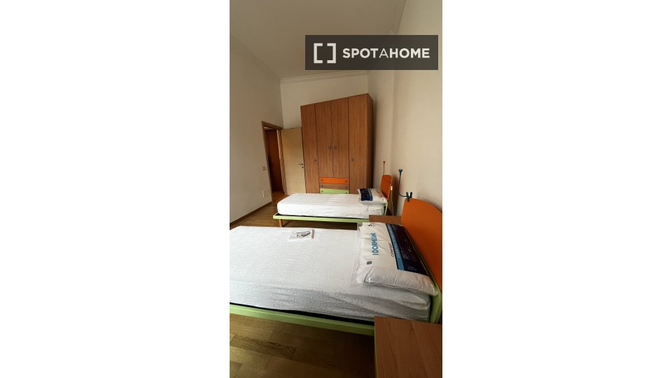 Double room Rome, 2 beds, 75m² — photo 6