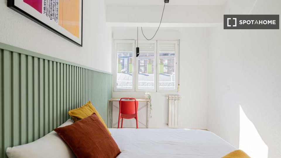 Double room Madrid, 4 beds — photo 50