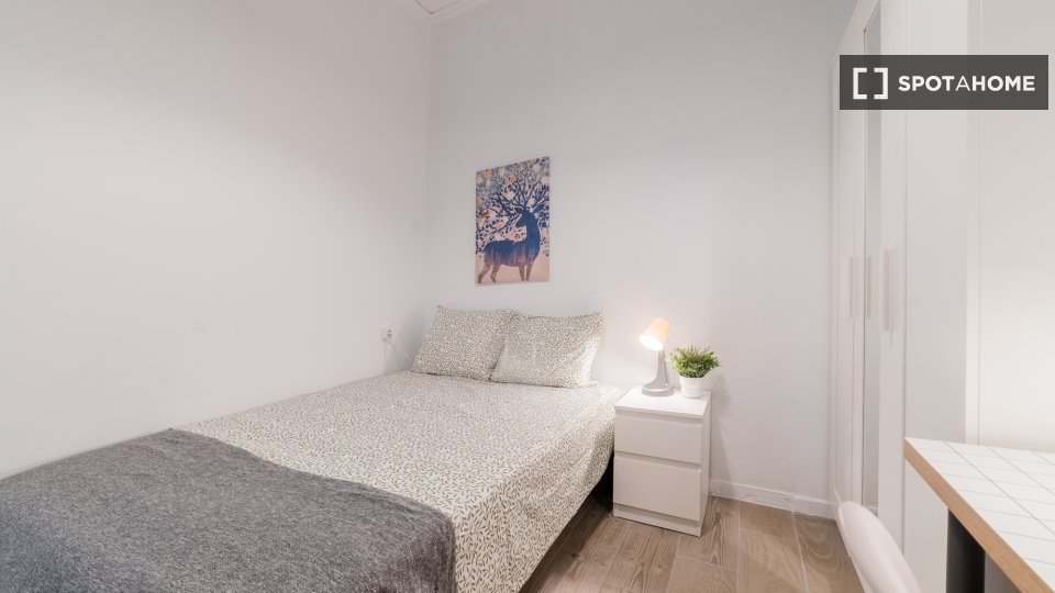 Habitación en piso compartido en alquiler en Arrancapins, Valencia.