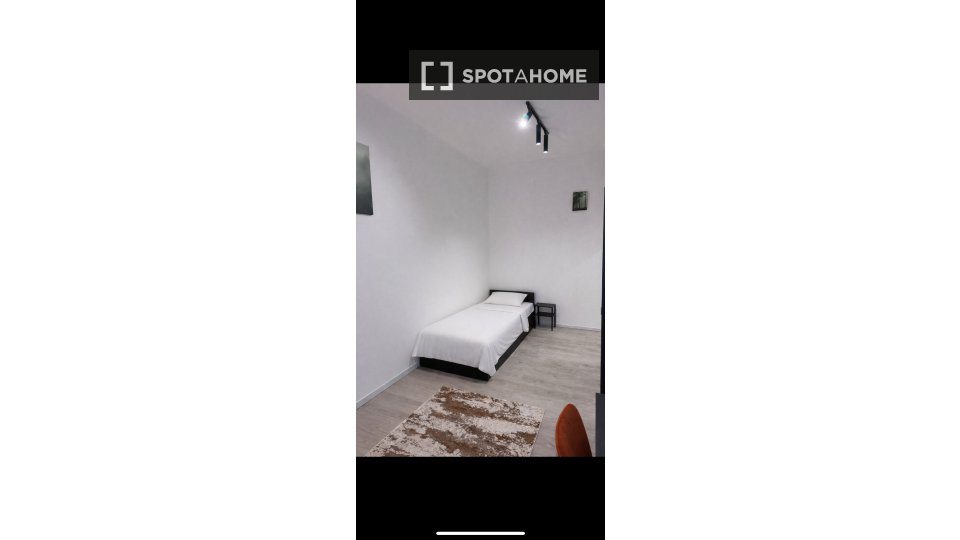 Double room Budapest, 4 beds, 96m² — photo 17