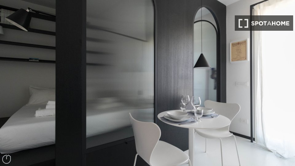 Apartment Milan, 1 bed, 43m² — photo 8