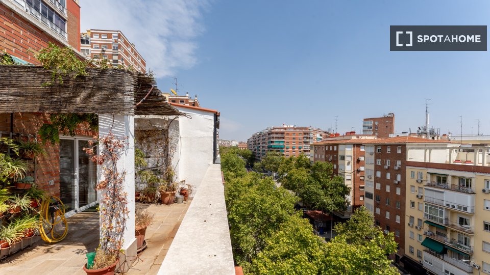 Double room Madrid, 6 beds — photo 2