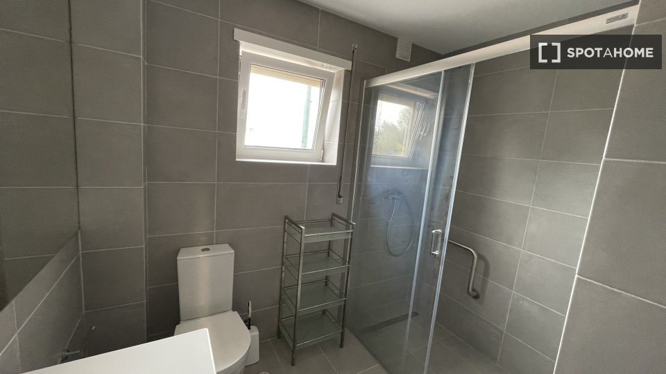 Double room Coimbra, 9 beds — photo 8