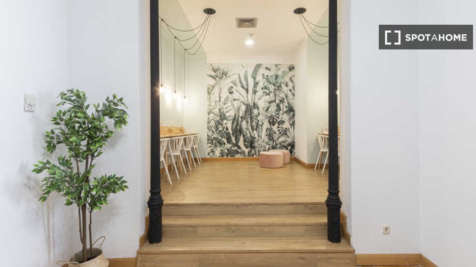 Double room Madrid, 41 beds — photo 71