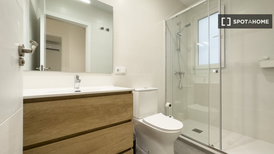 Apartment Barcelona, 2 beds, 54m² — photo 19