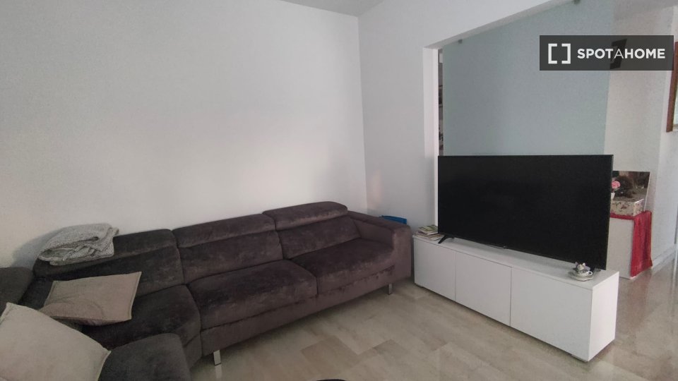 Double room Milan, 2 beds — photo 10