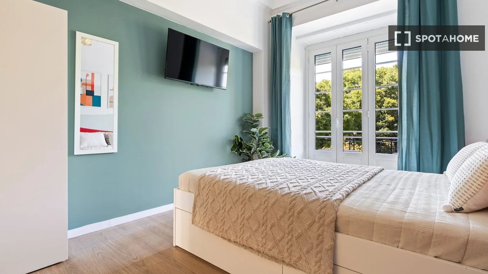 Double room Lisbon, 11 beds — photo 11