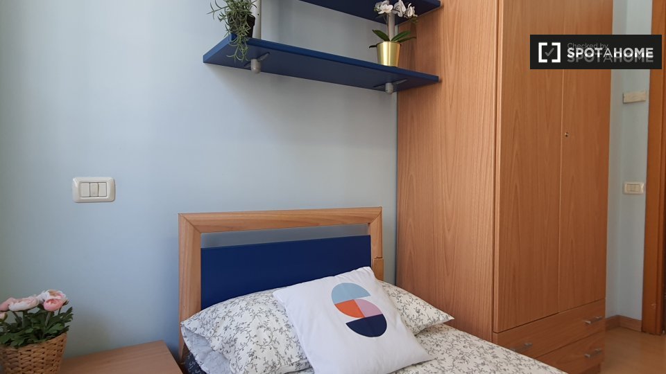Double room Milan, 4 beds — photo 95