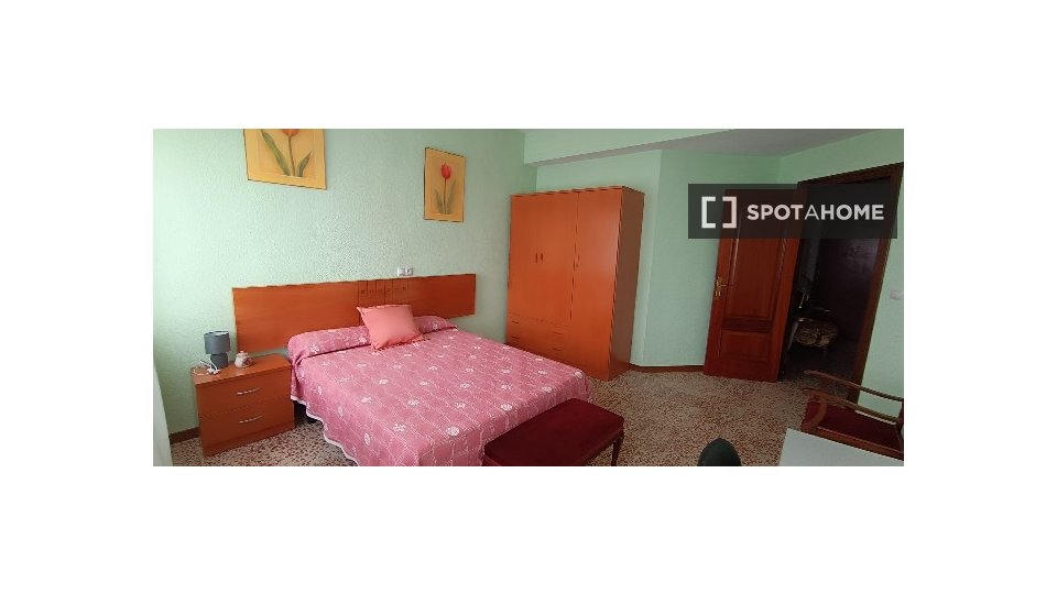 Double room Salamanca, 6 beds, 146m² — photo 8