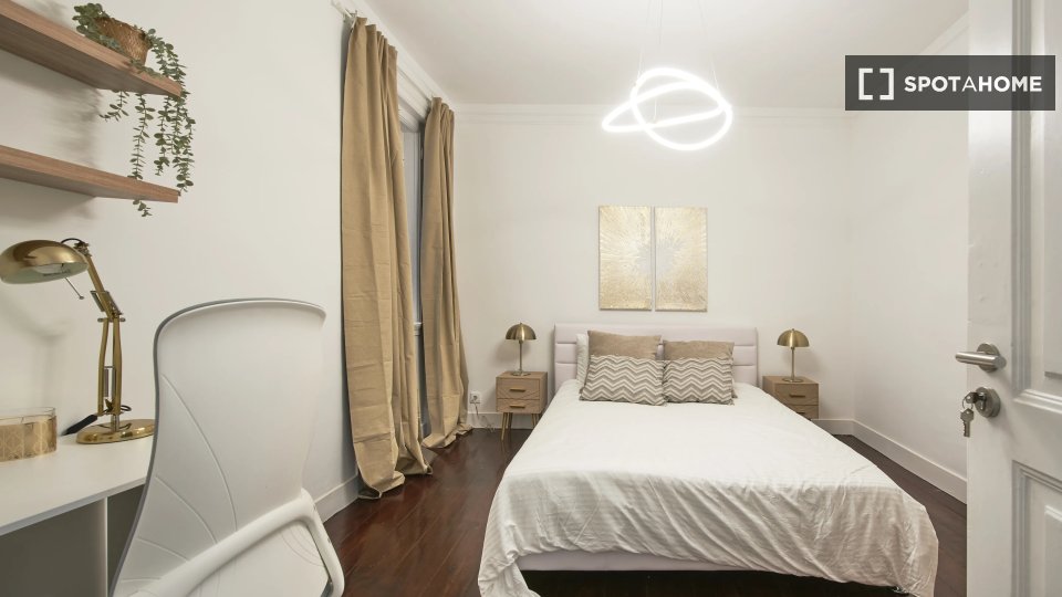Double room Lisbon, 7 beds — photo 1
