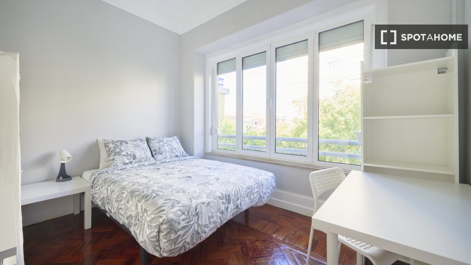 Double room Lisbon, 16 beds — photo 9