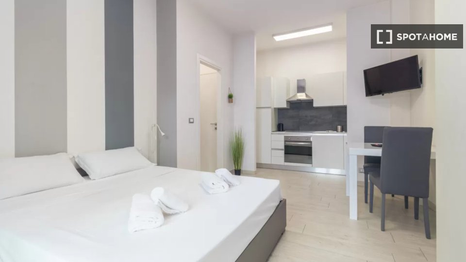 Apartment Turin, 1 bed — photo 1