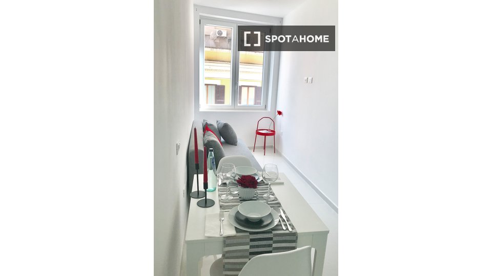 Apartment Rome, 2 beds, 62m² — photo 8