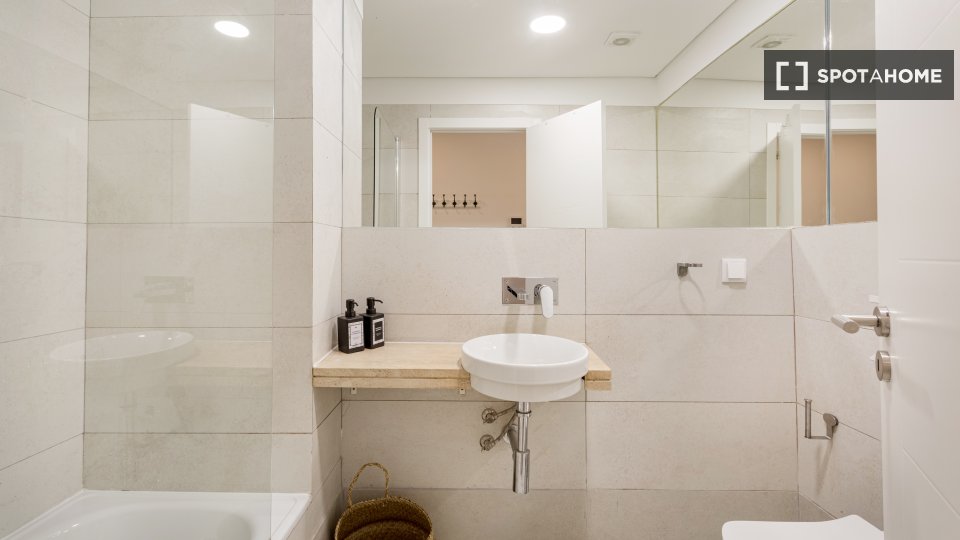 Apartment Lisbon, 3 beds — photo 1