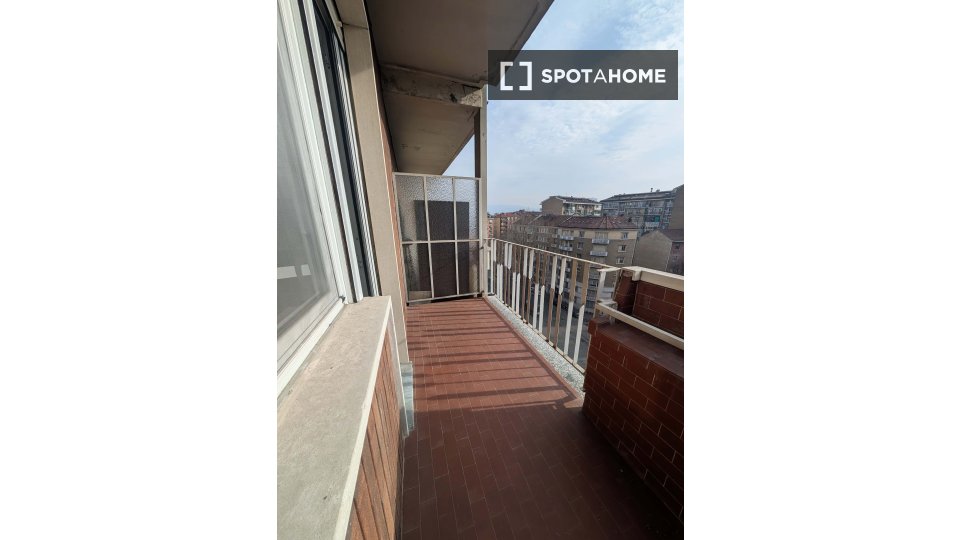 Apartment Turin, 1 bed, 67m² — photo 17