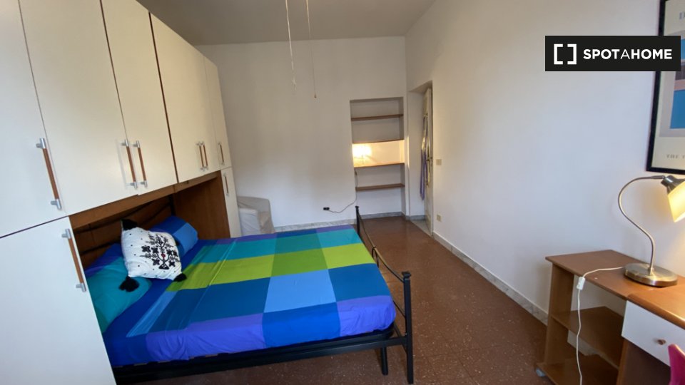 Double room Rome, 3 beds, 80m² — photo 4