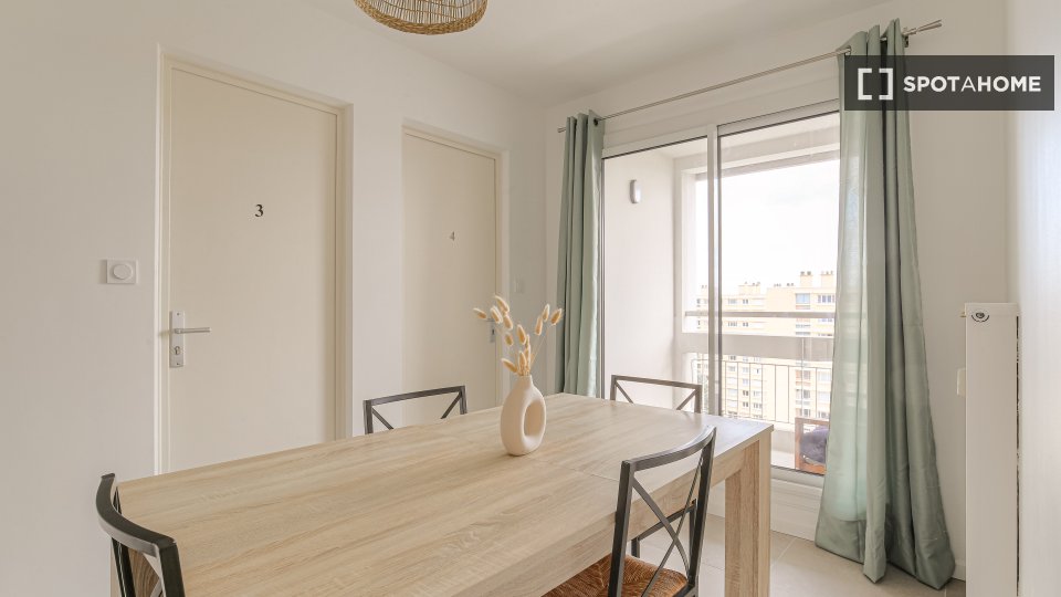 Double room Lyon, 4 beds, 84m² — photo 7