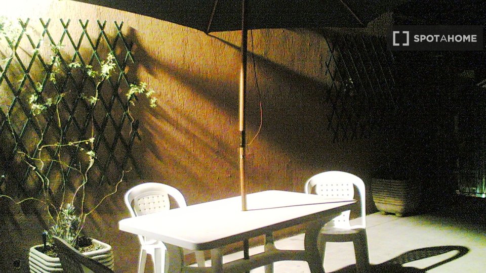 Double room Rome, 6 beds, 180m² — photo 10