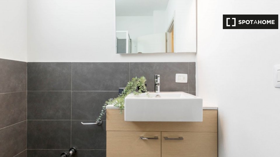 Apartment Milan, 1 bed — photo 11
