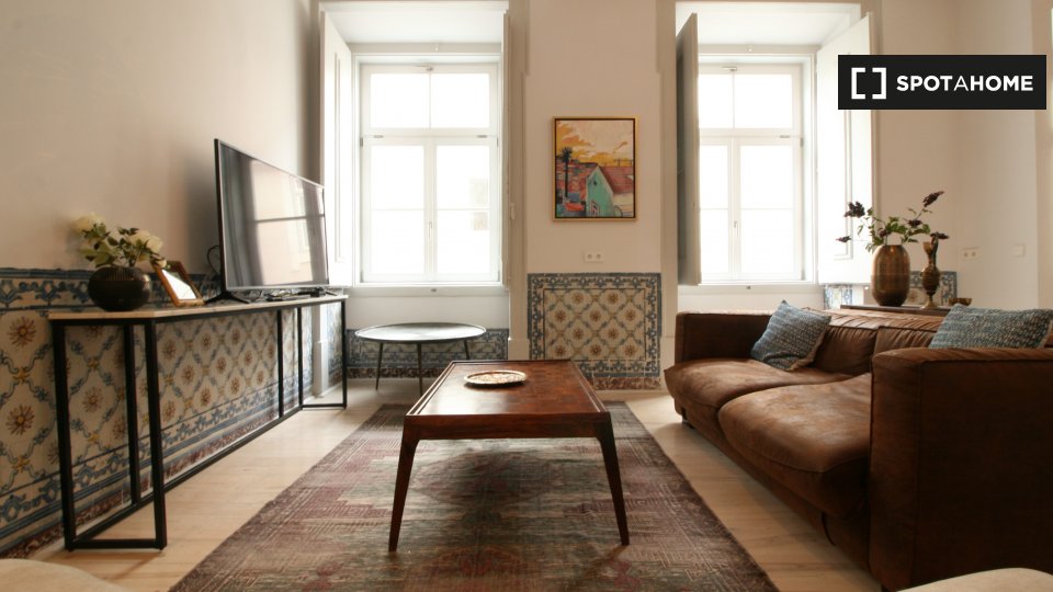 Apartment Lisbon, 3 beds, 130m² — photo 12
