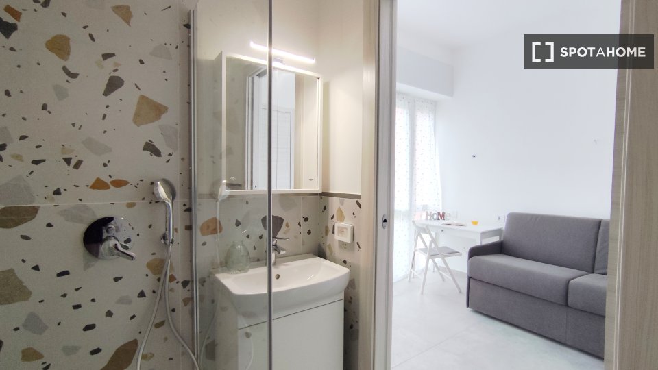 Apartment mono Milan, 18m² — photo 2