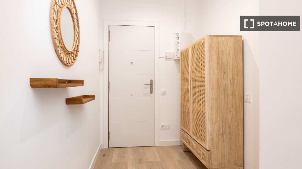 Apartment Barcelona, 3 beds, 82m² — photo 17