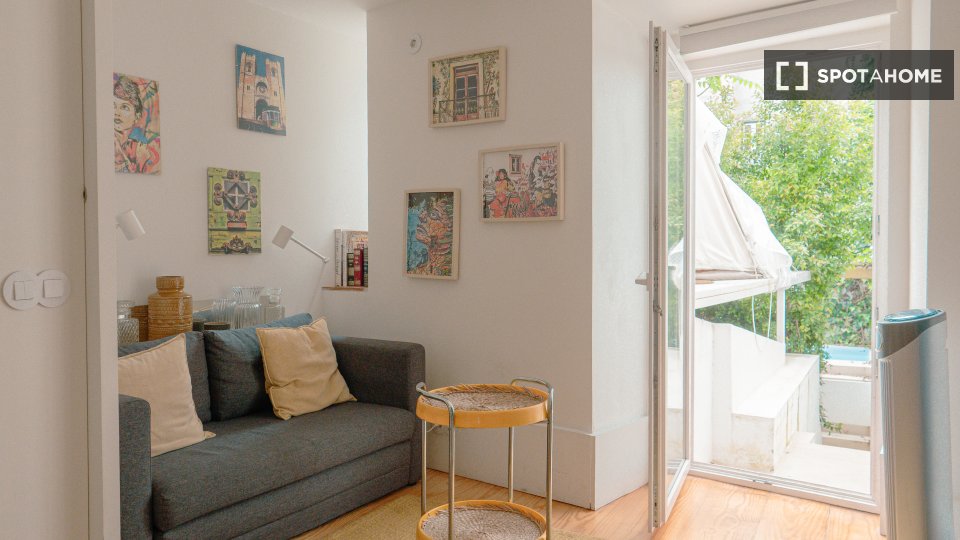 Apartment Lisbon, 1 bed, 78m² — photo 17
