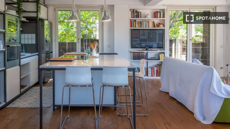 Apartment with 3 bedrooms for rent in Milan, Milan (ref 959898