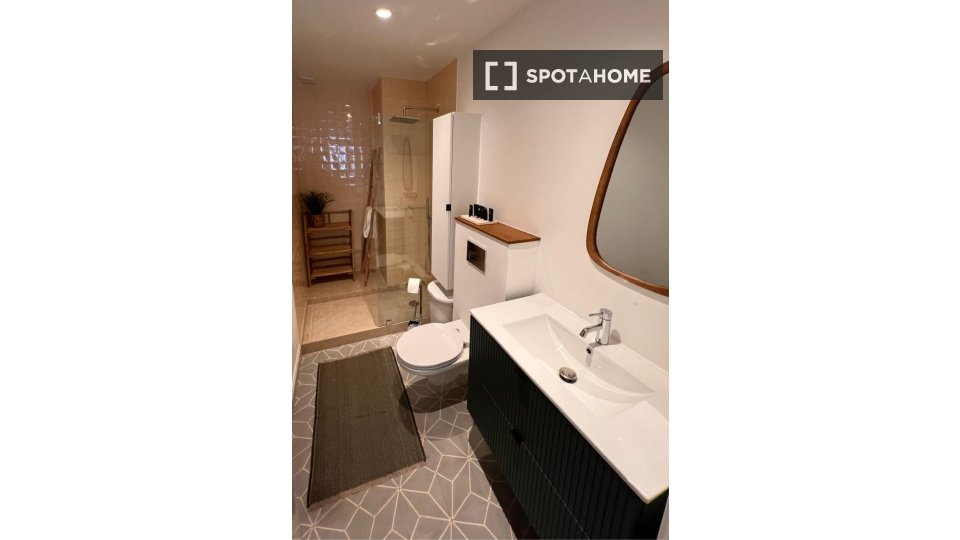 Apartment Lisbon, 1 bed, 42m² — photo 10