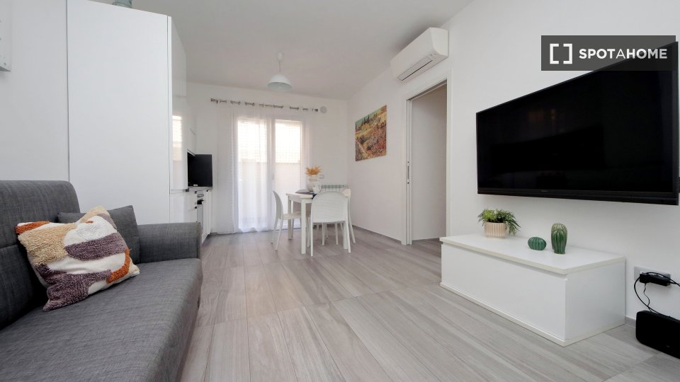 Apartment Rome, 1 bed — photo 13