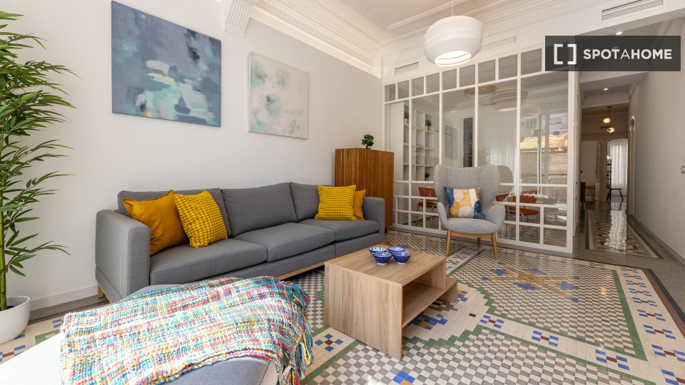 Apartment Valencia, 2 beds, 125m² — photo 14
