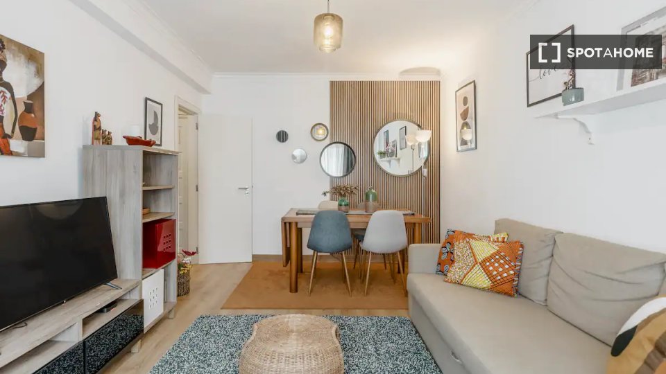 Apartment Lisbon, 1 bed — photo 2