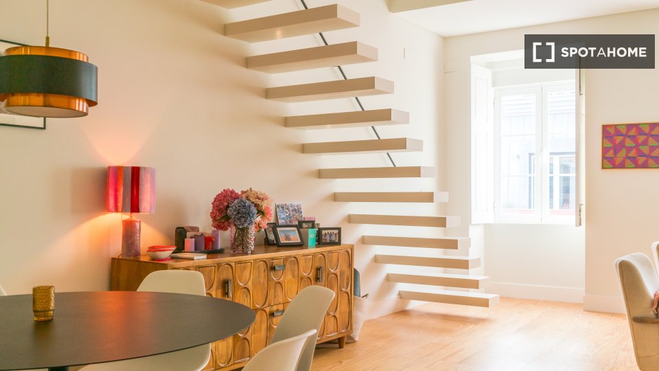 Apartment Lisbon, 3 beds, 154m² — photo 14