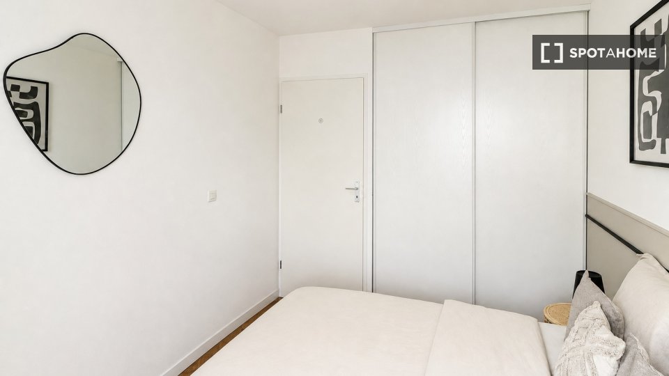 Chambre double Paris, 4 chambres — photo 37