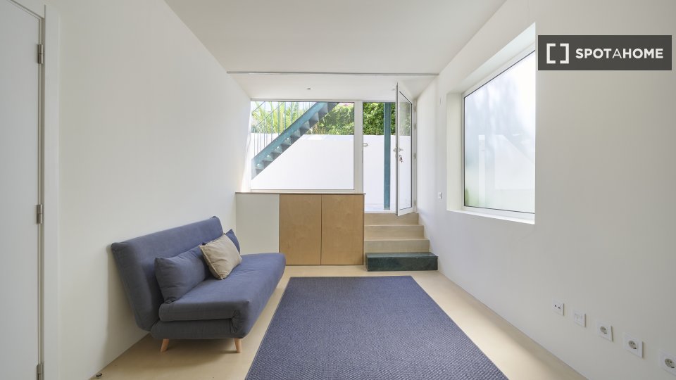 Apartment Lisbon, 2 beds — photo 11